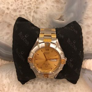 💯 Authentic Bulova two tone Women’s watch